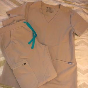 Figs scrub set in Boulder